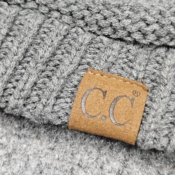 CC Beanie Hat Gray Knit Faux Fur Pom Ribbed Cuffed Winter Cozy Cute Warm OS - Picture 2 of 7